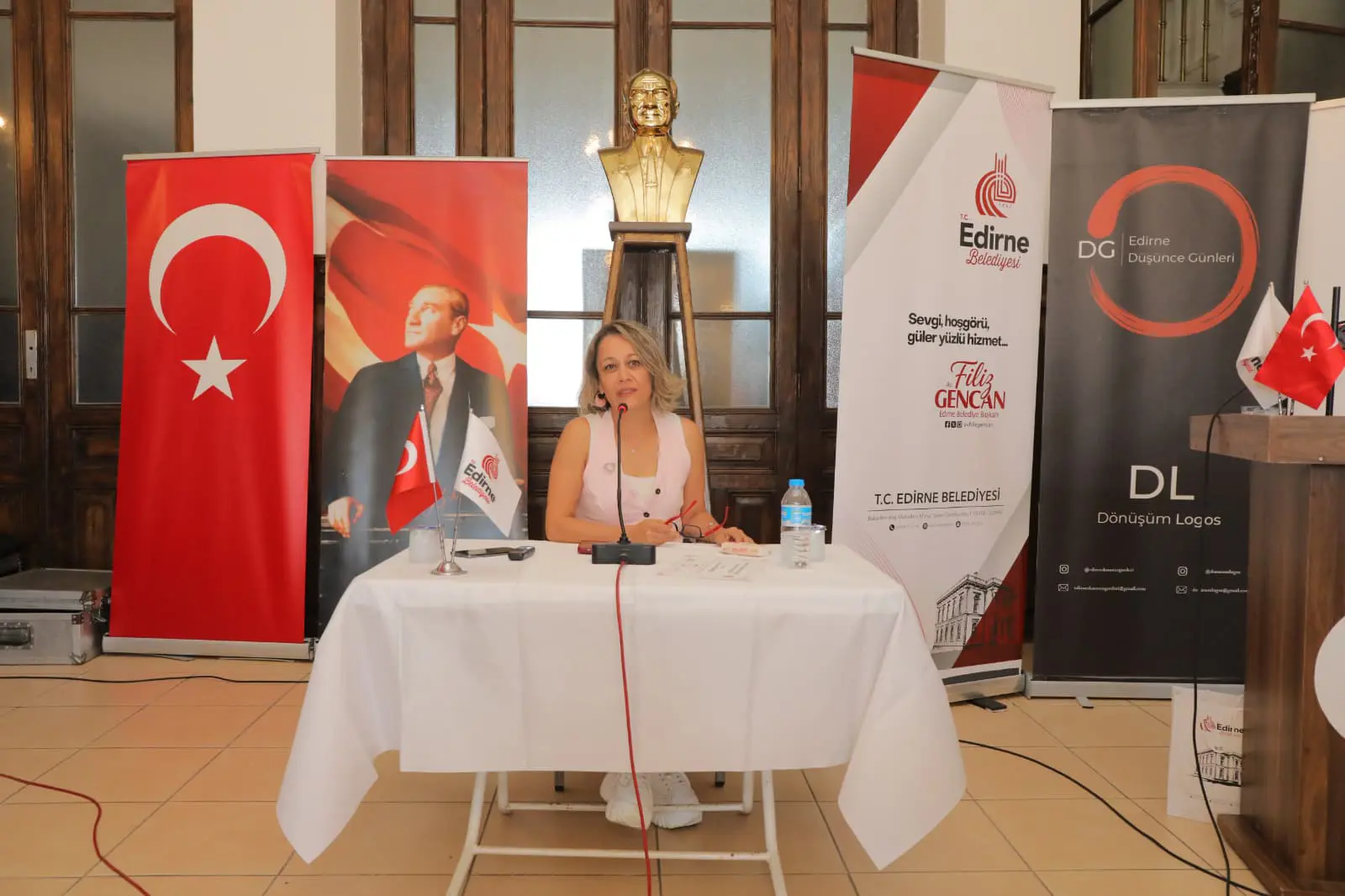 IV. EDİRNE DÜŞÜNCE GÜNLERİ SONA ERDİ galeri görseli